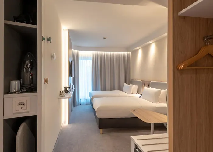 Express - North By Ihg 3*