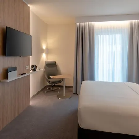 Express - North By Ihg 3*