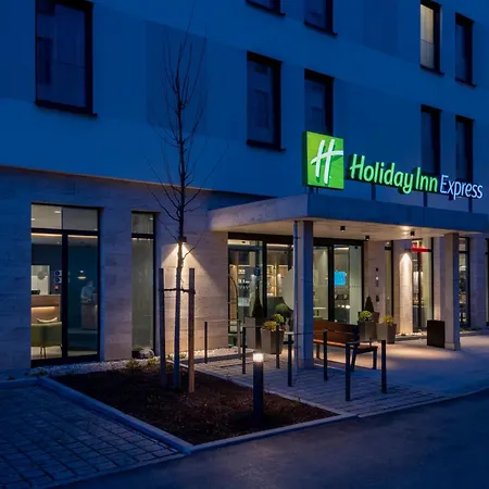 فندق Express - North By Ihg 3*