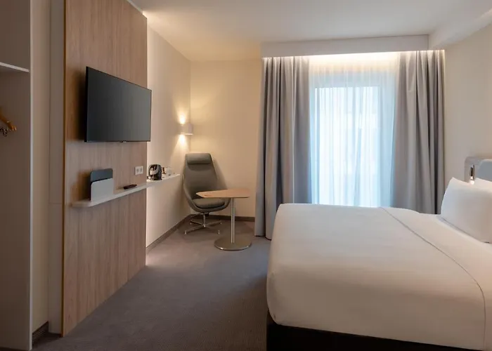 Express - North By Ihg 3*