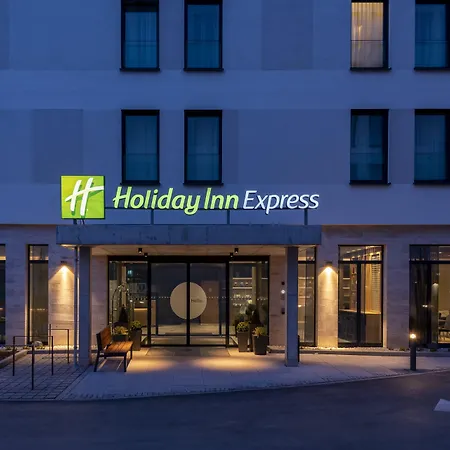 Express - North By Ihg Hotel Monaco di Baviera